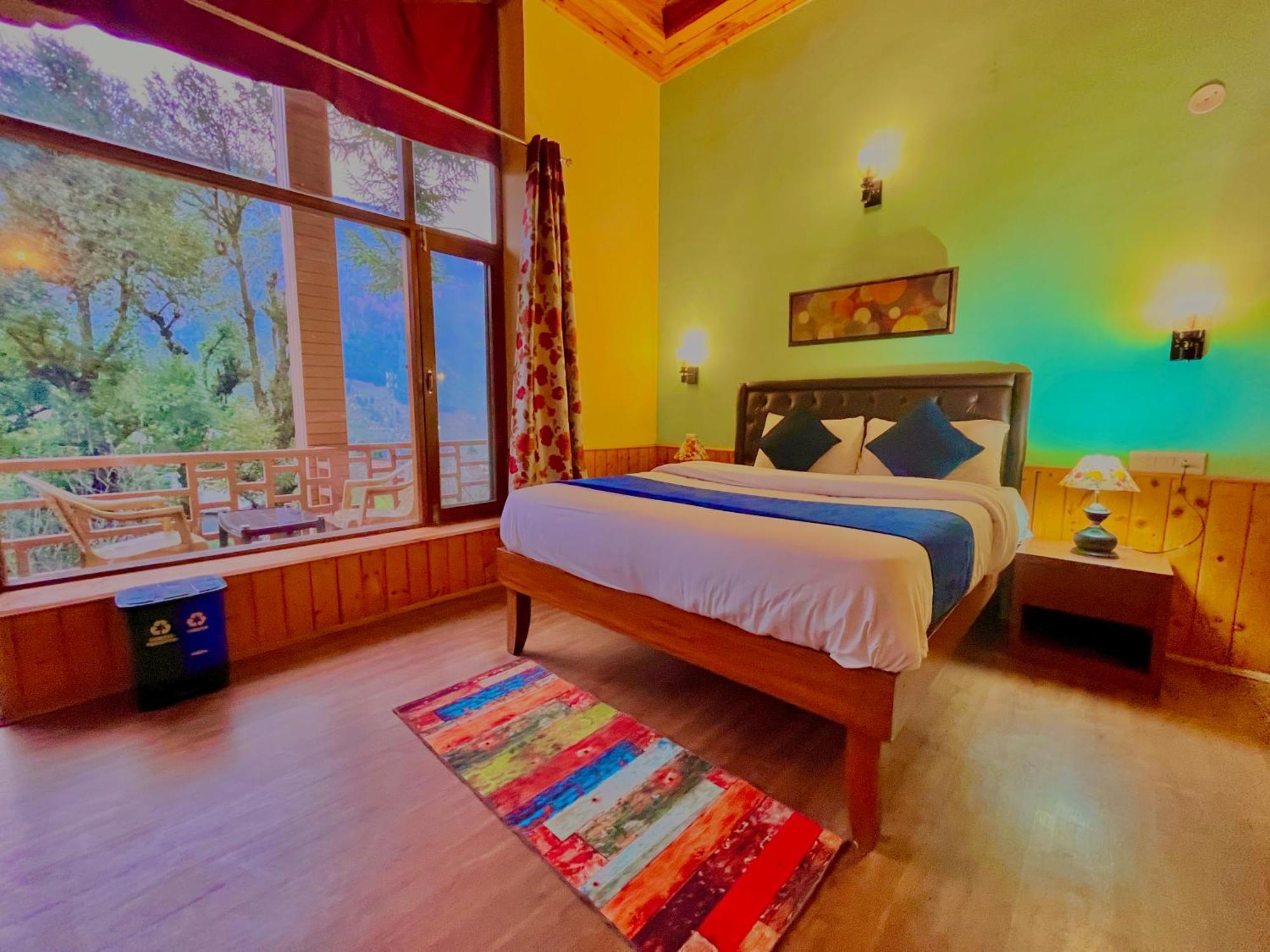 4 Bedroom Luxury In With Beautiful Scenic Mountain & Orchard View 4*